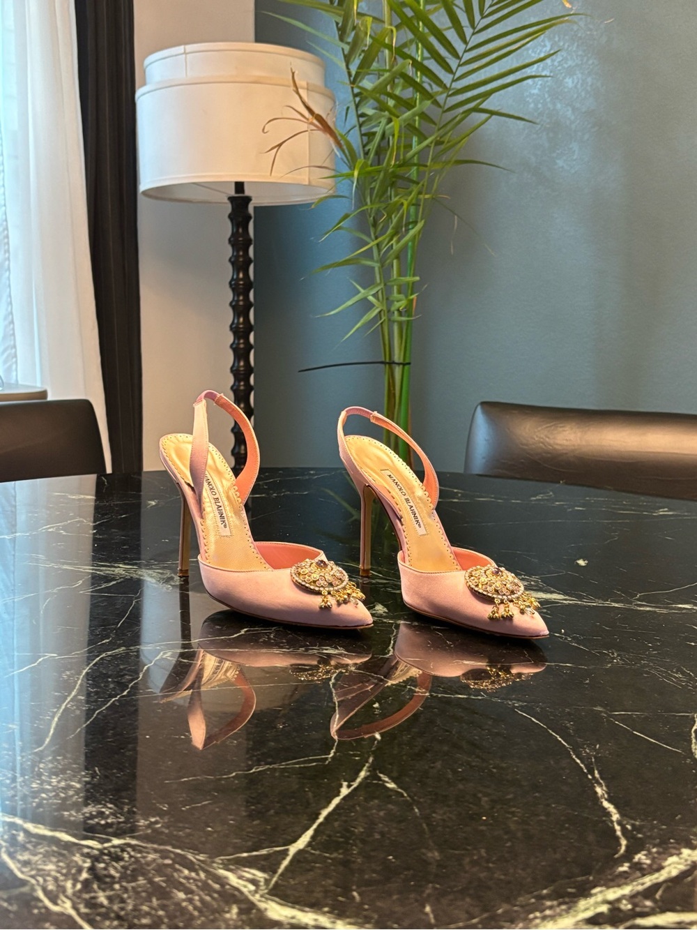 Preloved Manolo Blahnik (US 7.5 EUR38) - Picture 16 of 16